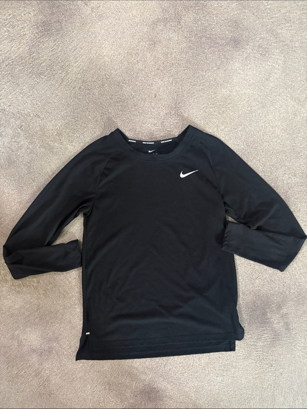 Nike women’s Black Long-Sleeve Dri-FIT Top (S)